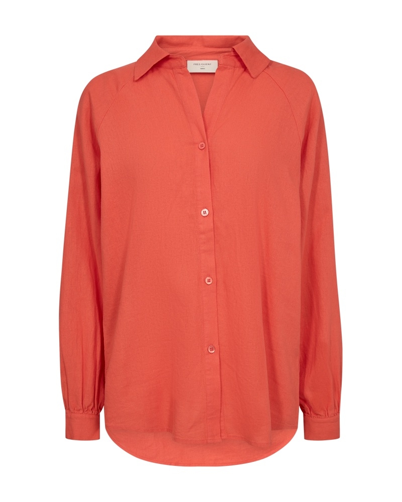 Deilig, luftig skjorte i viskose og lin. Skjorten har knapper og er rett i fasongen. 
55% Lin
45% Viskose